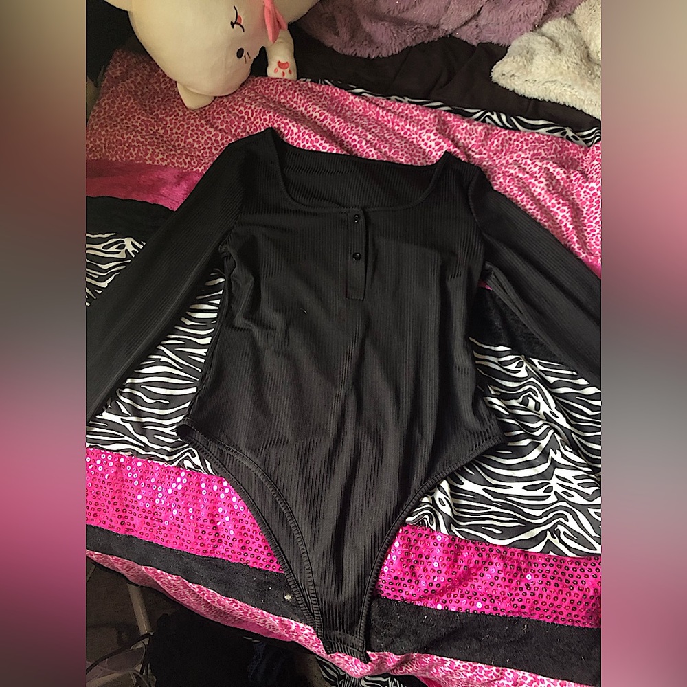 long sleeve slim fit bodysuit